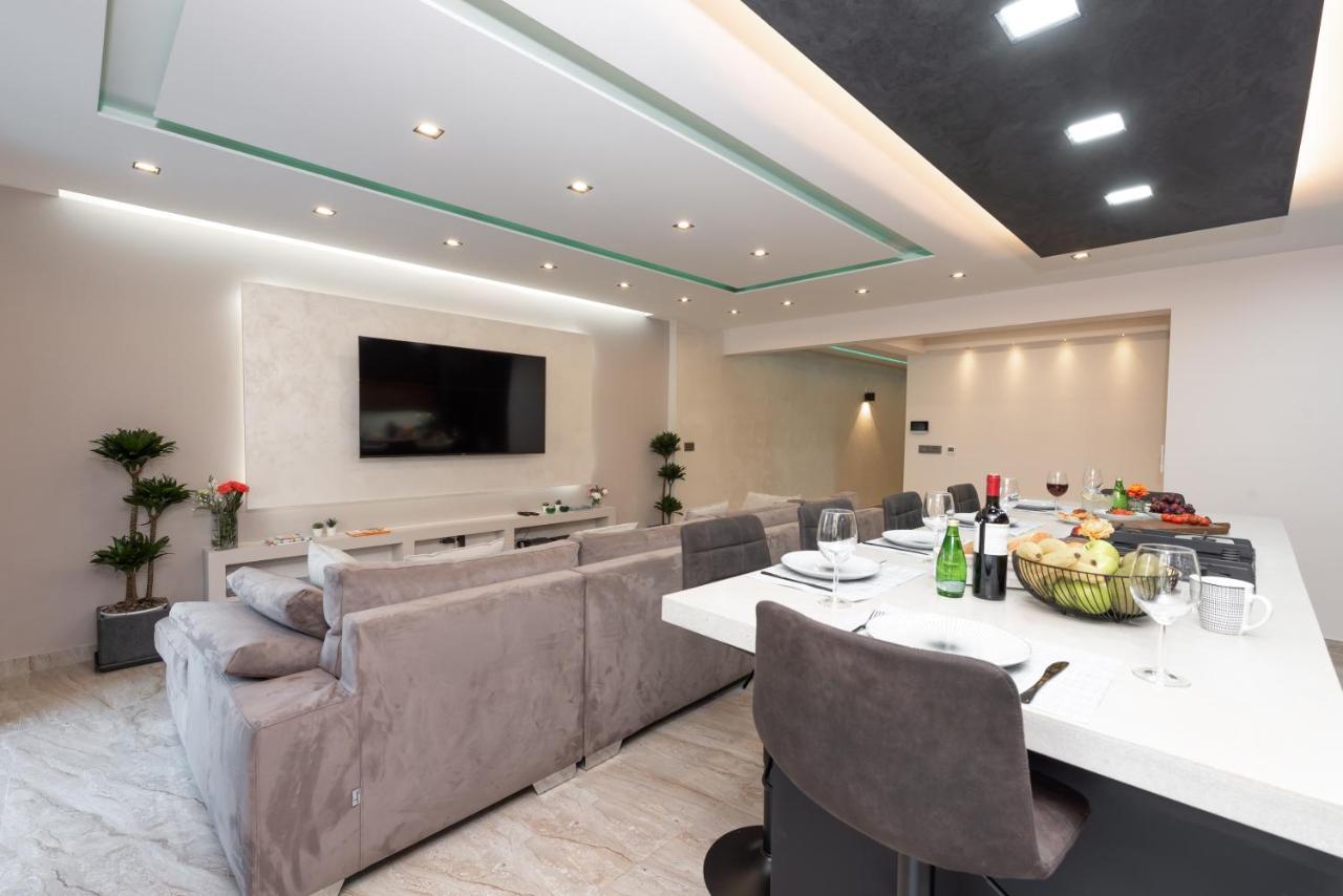 Apartment Luxury 2 Bed In The Heart Of St Julians *